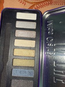 Miss Claire "In The Night" Eye Shadow Palette
