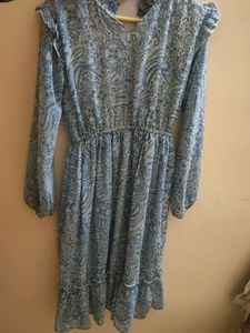 Dress No Flaws..Selling because Of Size Issue