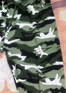 Army Print Trouser Regular Fit👖🍂