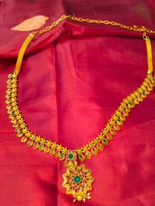 Antique necklace and kamarbandh