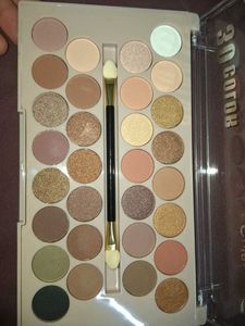 30 Color Eyeshadow Palette