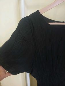 Chic Black Puff Sleeve Midi Dress