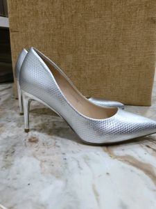 Corsica Pumps