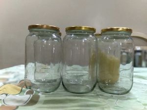 Set of 6 Glass Jars with Lids