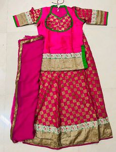 Beautiful Rajputi Poshak