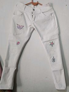 White Jeans with Appliques