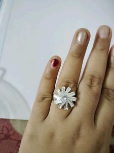 221.Set of 3 Sparkly Rings