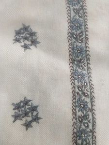 Men's Embroidered Kurta