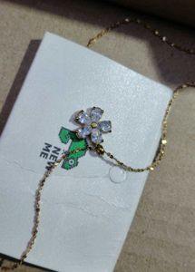 Dainty Flower Pendant Necklace