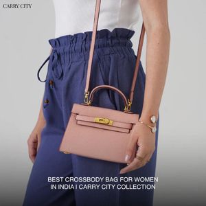 Chic Pink Textured Handbag
