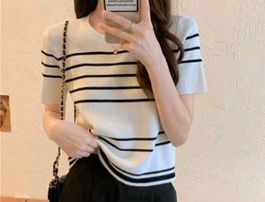 Chic Striped Knit Top