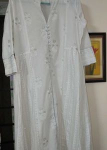 Women's Sangria White Kurti Set