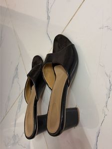 Stylish Black Mules Heels