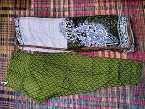 Elegant Pakistani Salwar Kameez Set