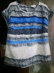 Women Multicolour Imported Top In L Size