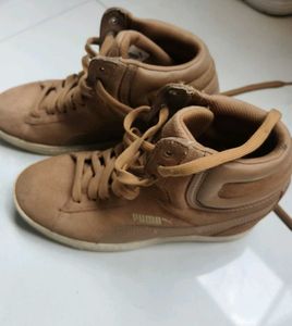 Puma Mid-Top Sneakers