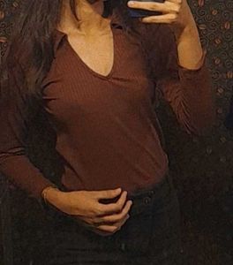 Ribbed Collared V-Neck Brown Top