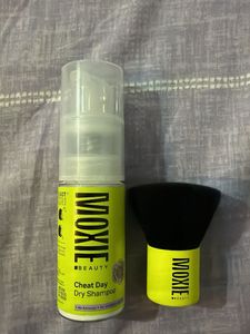 Moxie Beauty Cheat Day Dry Shampoo & Brush