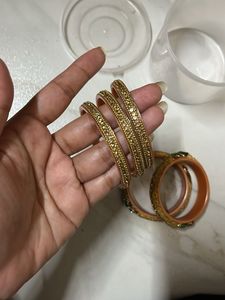 (New) Rajhashtani Gold Bangles Set
