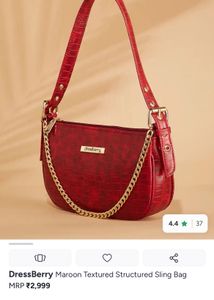 Chic Red Croc Shoulder