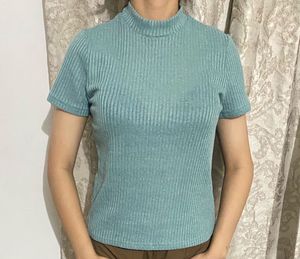 Ribbed Mock Neck Short Sleeve Top