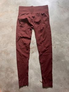 high-waisted, seamless, scrunch-butt athletic legg