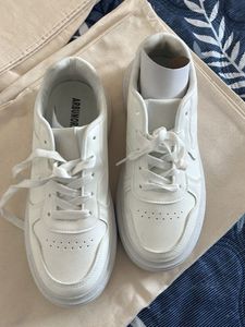Diwali Clearance l Brand New , White Sneake
