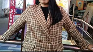 korean Plaid Blazer