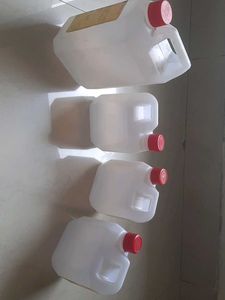 Set of 4 White Plastic Jerry Cans