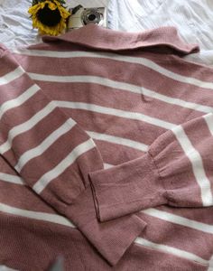 Striped Quarter-Zip Pullover🌸