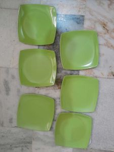 Set of 6 Square melamine half plates