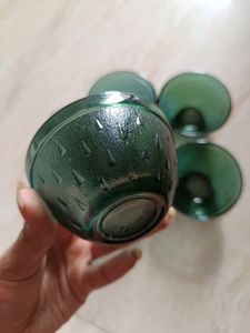 Small Glass Serving Bowls. (set of 6)
