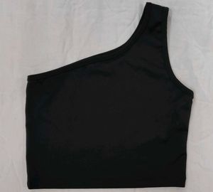 Chic Black One-Shoulder Crop Top