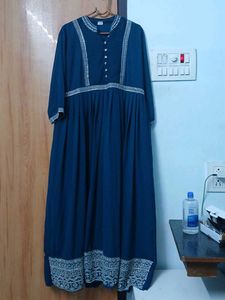 Elegant Dark Green Embroidered Kurta