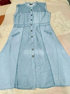 🎀 Blue Denim Button-Up Dress 😍