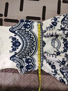 Chic Navy &amp; White Floral Dress