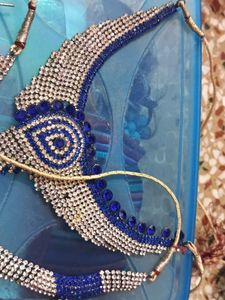 Sparkling Blue &amp; Silver Necklace Set