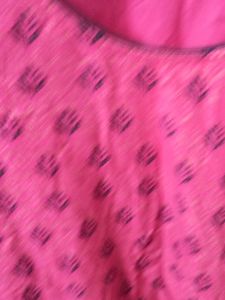 Chic Pink Kurta with Embroidered Detail