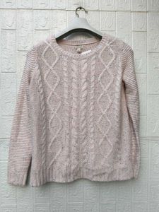 New with tag Cream Cable Knit Sweater