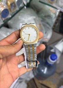 Gucci diamond  DIAL PREMIUM QUALITY MENS WATCH