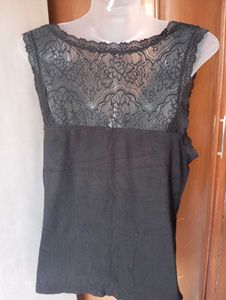 Lace Trim V-Neck Tank Top