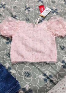 pink top