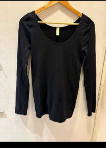 Classic Black stretchable Top