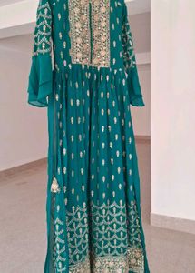 Stunning Teal Embroidered Naira Set