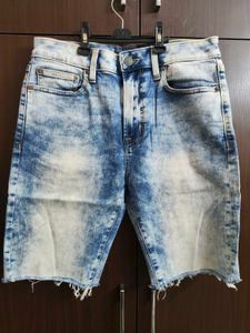 American Eagle Stylish Acid Wash Denim Shorts