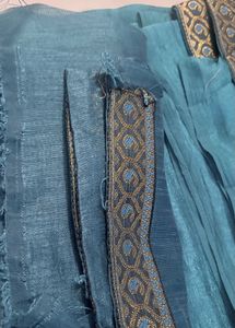 Elegant Blue Saree with Gold Border  blouse p