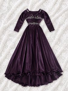 Stunning Vintage Purple maxi drss