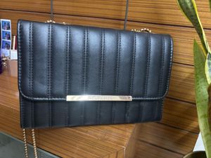 black sling bag
