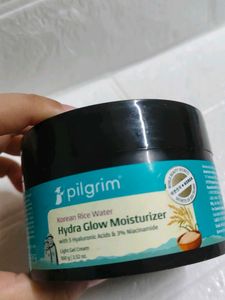 Pilgrim Hydra Glow Moisturizer