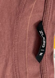 dusty mauve/brown graphic T-shirt